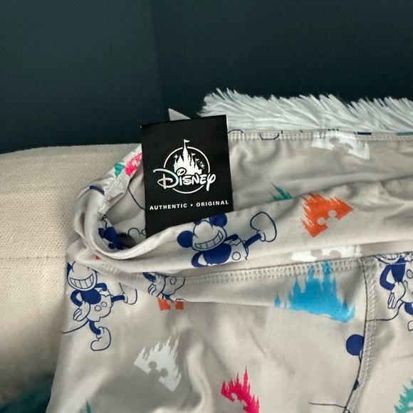 Disney Parks Mickey Mouse Castle Leggings 3/4 Length XS NWT - Picture 2 of 6